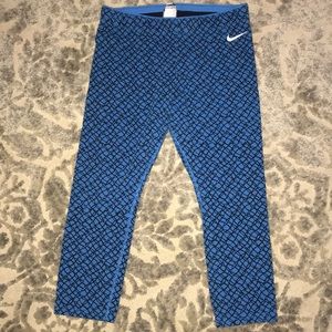 Nike dry fit 3/4th legging